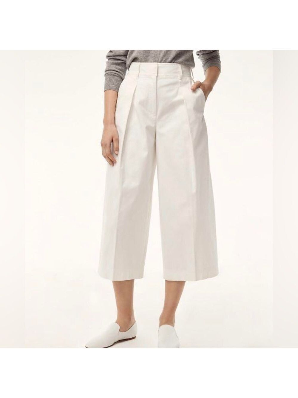 Aritzia  Group by Babaton Beecroft Cotton Twill
Wide Leg Cropped Pant in White